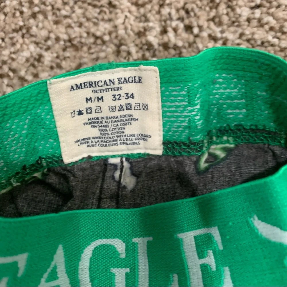 American Eagle Black and Green Boxers St Patty Day Men’s Size M‎ /32